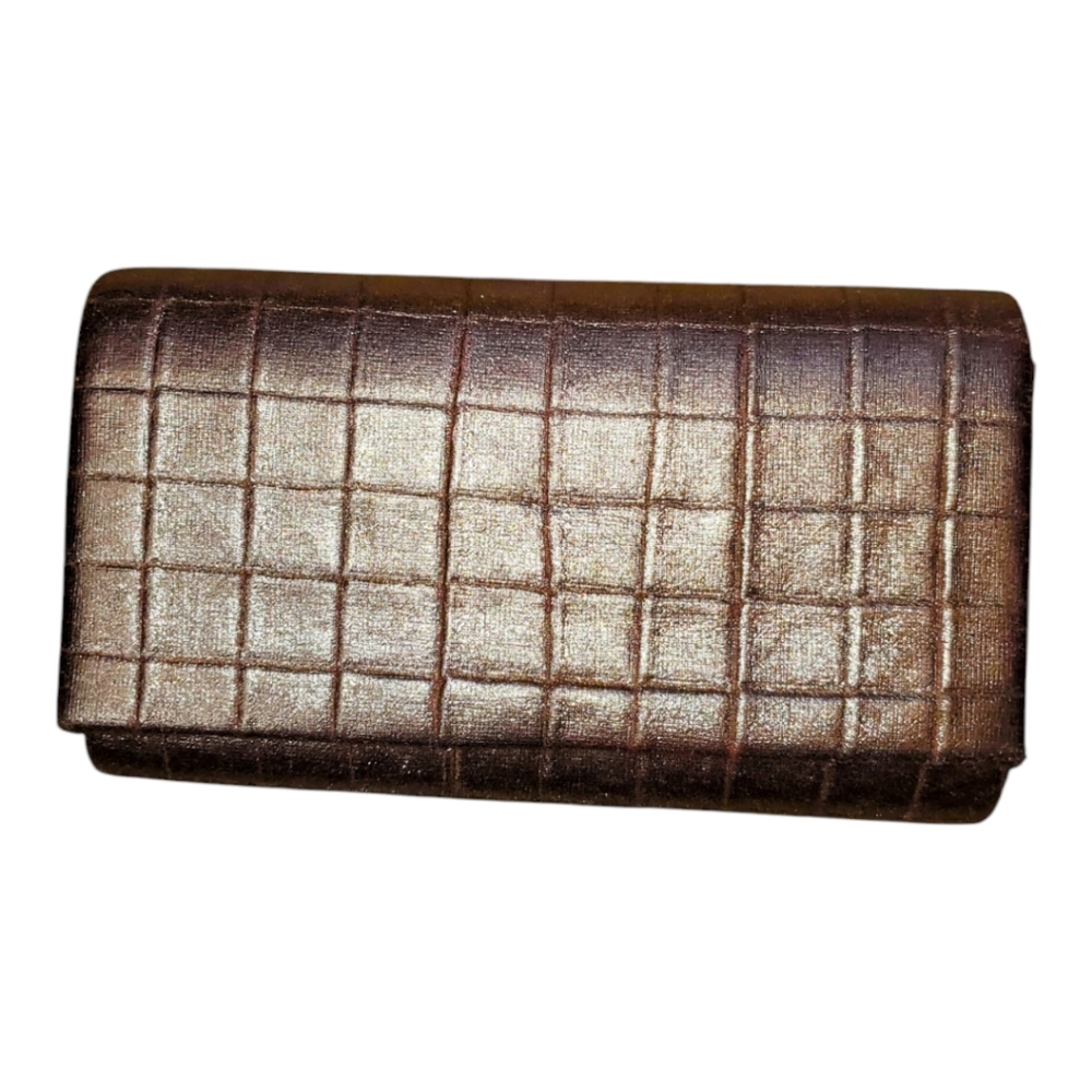 Clutch Pink quilted Look snap closure